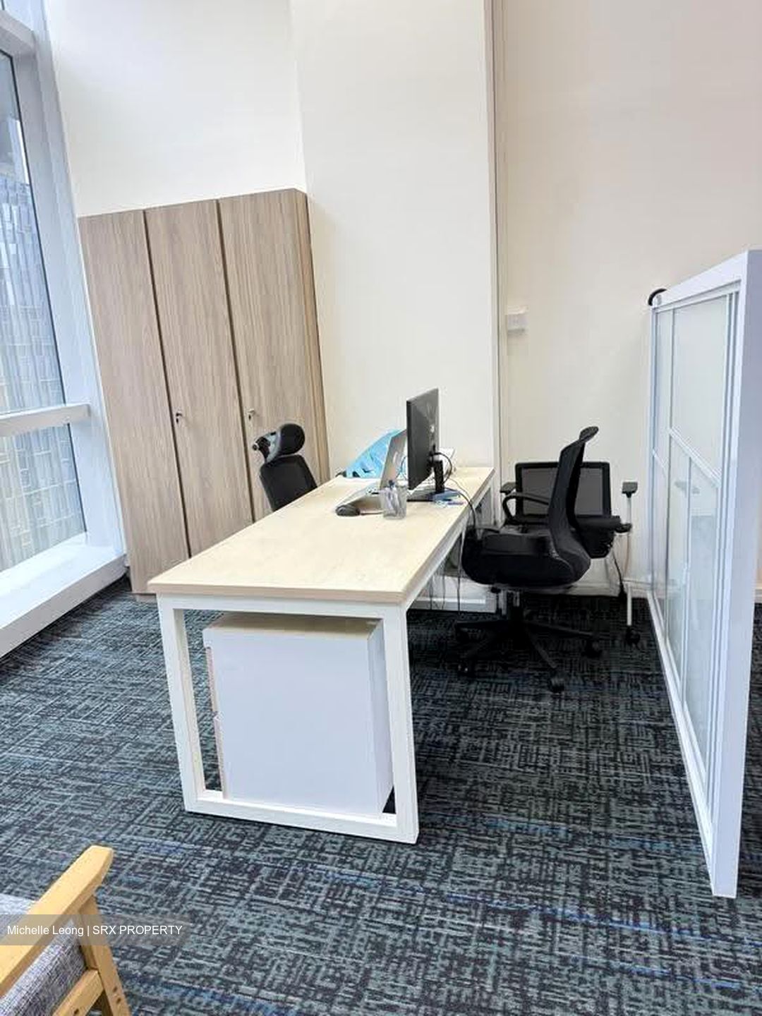 Sbf Center (D1), Office #635516011